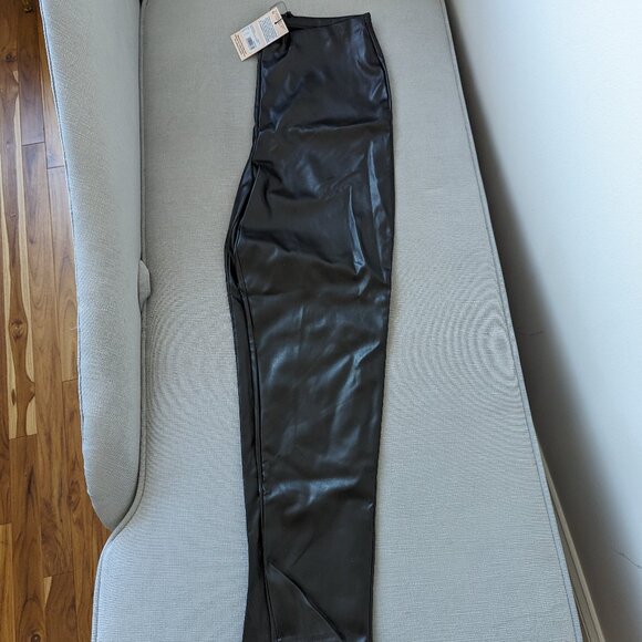 Faux Black Leather Leggings NEW!!! - Picture 1 of 3